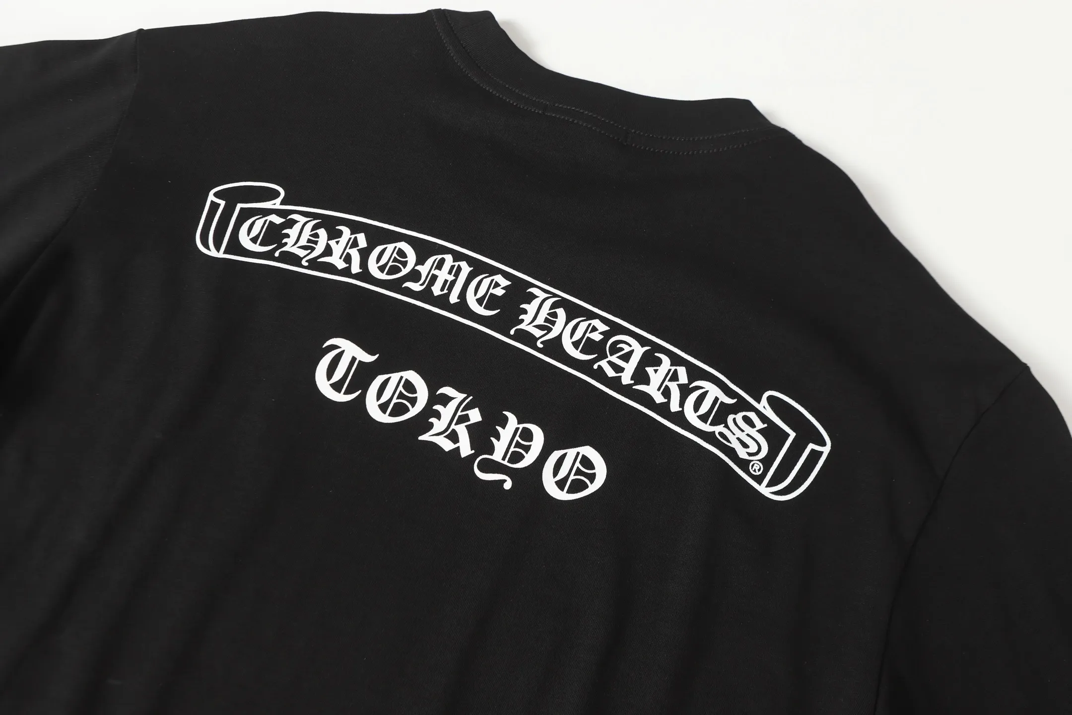 P140 -Chrome Hearts/Chrome Hearts 23ss basic Sanskrit letter printed short-sleeved T-shirt -High weight, high density and high quality. The wool is soft, delicate and skin-friendly. It feels soft and silky. It has excellent warmth and skin-friendly properties.